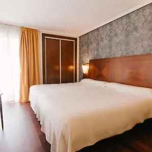 Torreluz Centro Hotell
